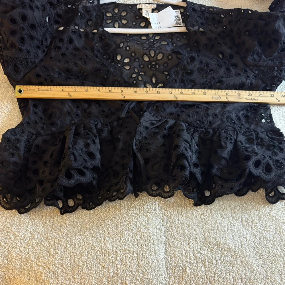 H&M Top Womens size XL Elegant Black Lace Embroidered eyelet Front tie Blouse‎